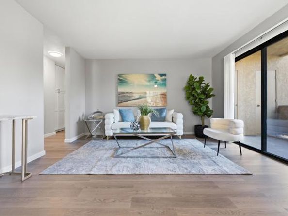 10623 Dabney Drive 39, San Diego CA 92126