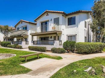 3572 Sunset Ln