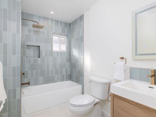 1674 Evergreen Street, San Diego CA 92106