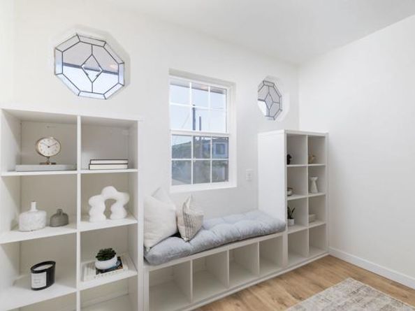 1674 Evergreen Street, San Diego CA 92106