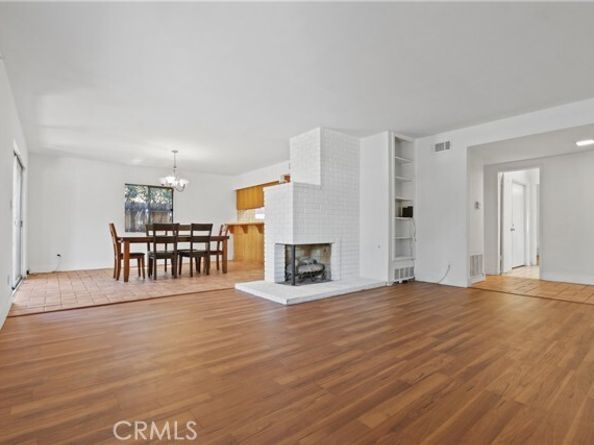 10130 Gerald Avenue, North Hills (los Angeles) CA 91343
