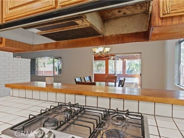 10130 Gerald Avenue, North Hills (los Angeles) CA 91343