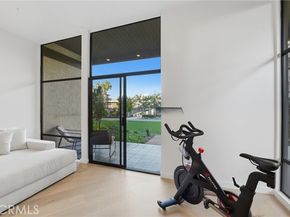 8103 Marina Pacifica, Long Beach CA 90803