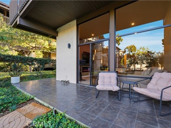 8103 Marina Pacifica, Long Beach CA 90803