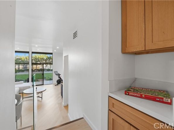 8103 Marina Pacifica, Long Beach CA 90803