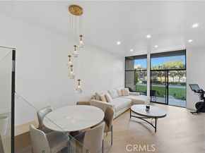 8103 Marina Pacifica, Long Beach CA 90803