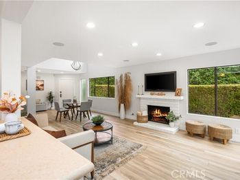 6024 E Silverspur Trail
