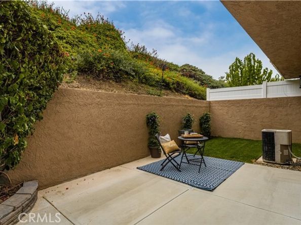 6024 E Silverspur Trail, Anaheim CA 92807