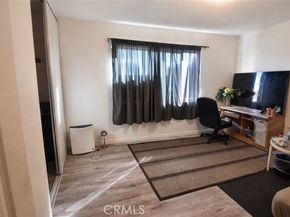 1001 E Grant Street, Santa Ana CA 92701