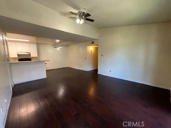 23262 Orange Avenue 8, Lake Forest (el Toro) CA 92630