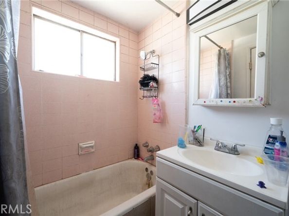 1011 N Wilmington Boulevard, Wilmington (los Angeles) CA 90744