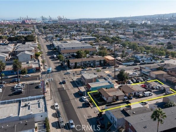 1011 N Wilmington Boulevard, Wilmington (los Angeles) CA 90744