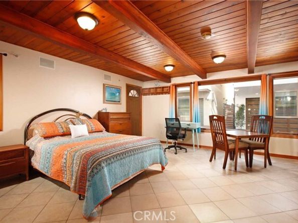 6 B Surfside, Surfside (seal Beach) CA 90743