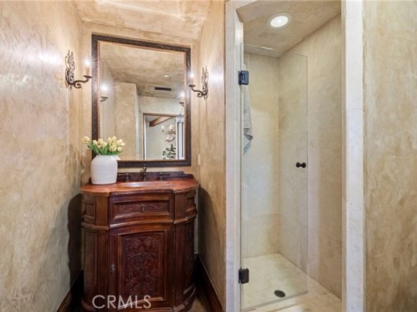 25 San Mateo Way, Corona Del Mar (newport Beach) CA 92625