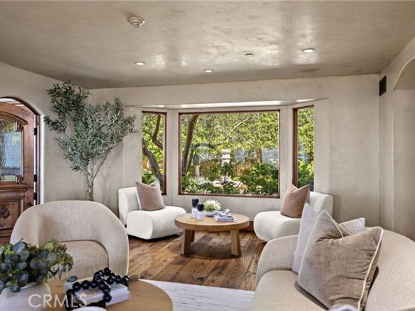 25 San Mateo Way, Corona Del Mar (newport Beach) CA 92625