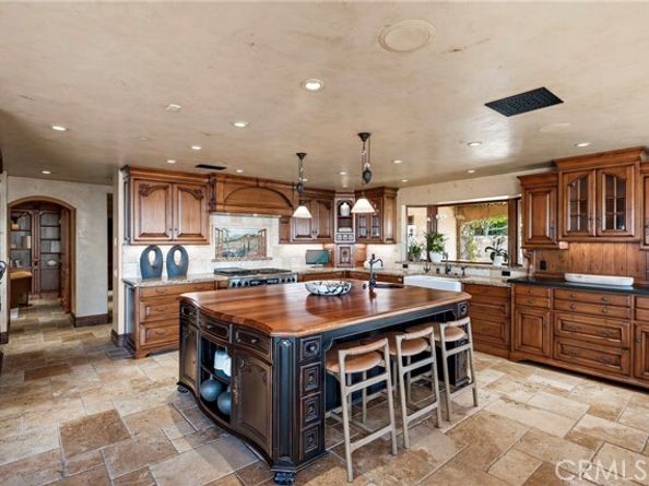 25 San Mateo Way, Corona Del Mar (newport Beach) CA 92625