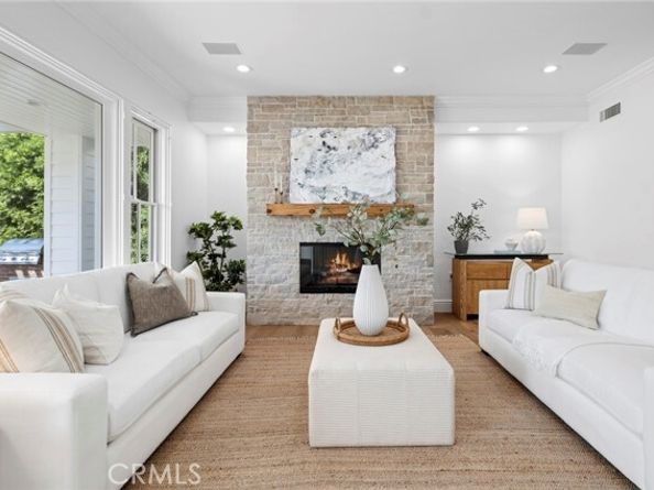 15 Canada Oaks, Laguna Hills CA 92679