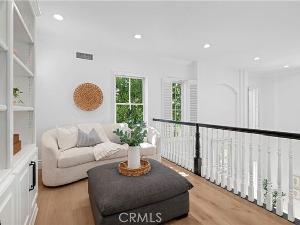 15 Canada Oaks, Laguna Hills CA 92679