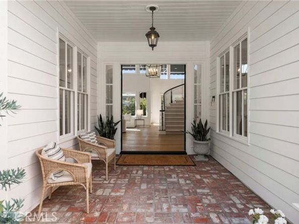 15 Canada Oaks, Laguna Hills CA 92679