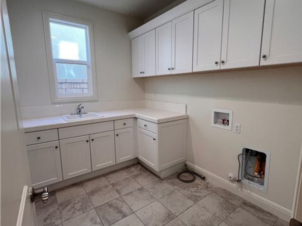 29 Caspian, Lake Forest (el Toro) CA 92630