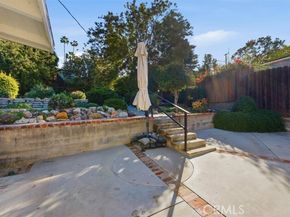 22050 Independencia Street, Woodland Hills (los Angeles) CA 91364