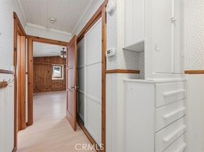 22050 Independencia Street, Woodland Hills (los Angeles) CA 91364