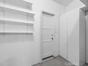 22050 Independencia Street, Woodland Hills (los Angeles) CA 91364