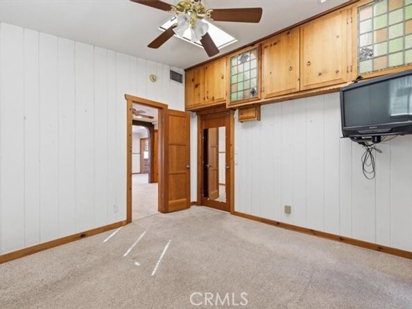 22050 Independencia Street, Woodland Hills (los Angeles) CA 91364