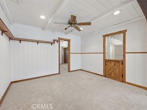 22050 Independencia Street, Woodland Hills (los Angeles) CA 91364