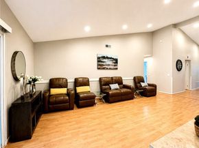 21100 Vintage, Chatsworth (los Angeles) CA 91311