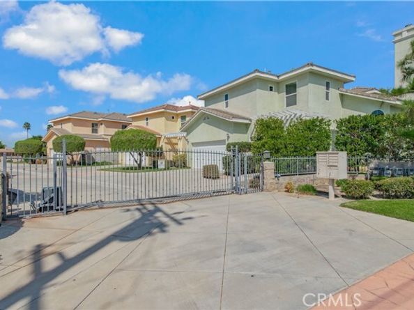 2563 Mountain Ave, Duarte CA 91010