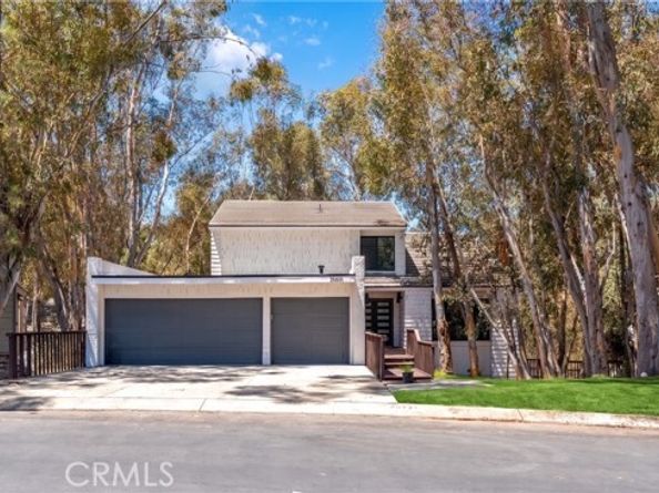 25031 Castlewood, Lake Forest (el Toro) CA 92630