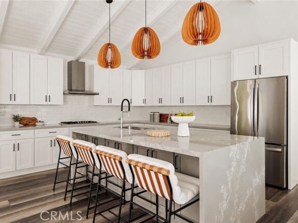 702 Acacia Avenue, Corona Del Mar (newport Beach) CA 92625
