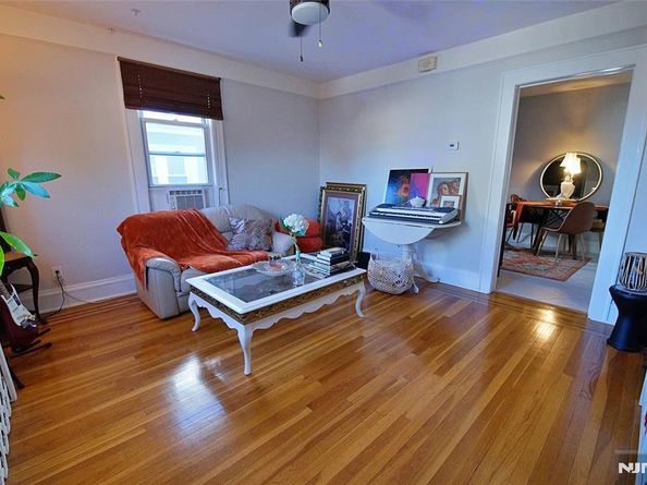 458 Shannon Place, Cliffside Park NJ 07010
