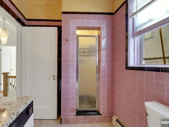 136 Glenwood Avenue, Leonia NJ 07605