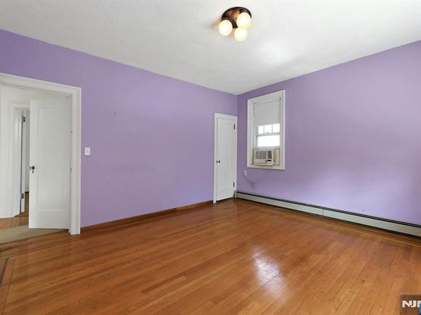 136 Glenwood Avenue, Leonia NJ 07605