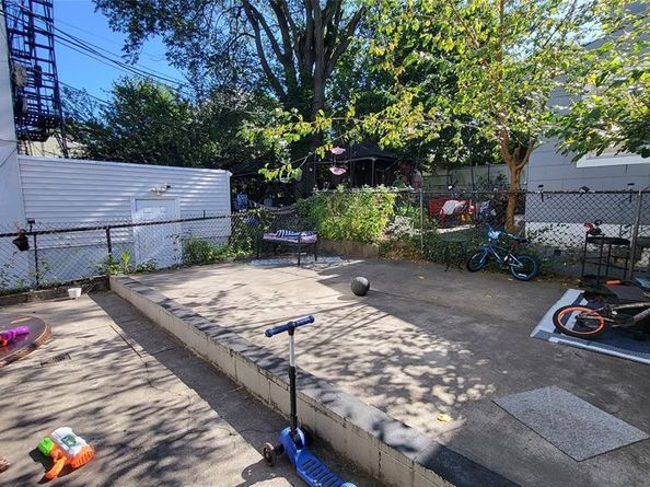1506 Summit Avenue, Union City NJ 07087