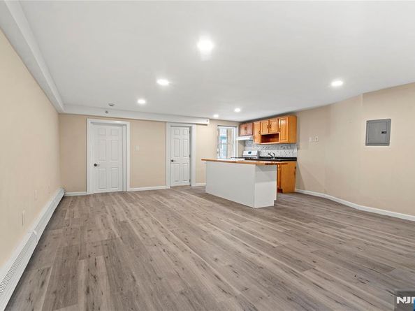 537 27th Street, Union City NJ 07087