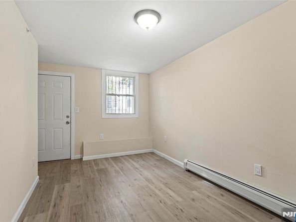 537 27th Street, Union City NJ 07087