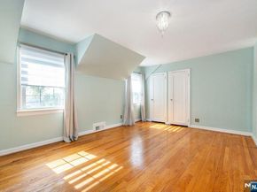 829 Elizabeth Street, Ridgefield NJ 07657