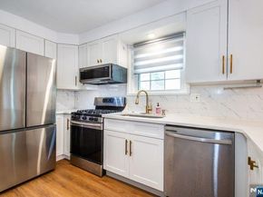 829 Elizabeth Street, Ridgefield NJ 07657