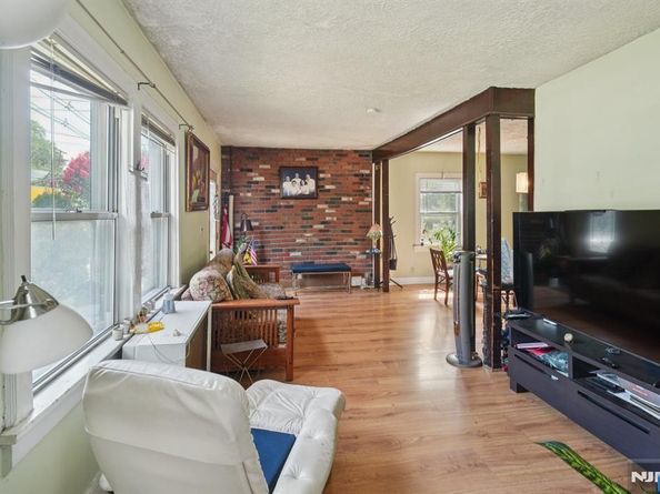 800 Grand Avenue, Leonia NJ 07605