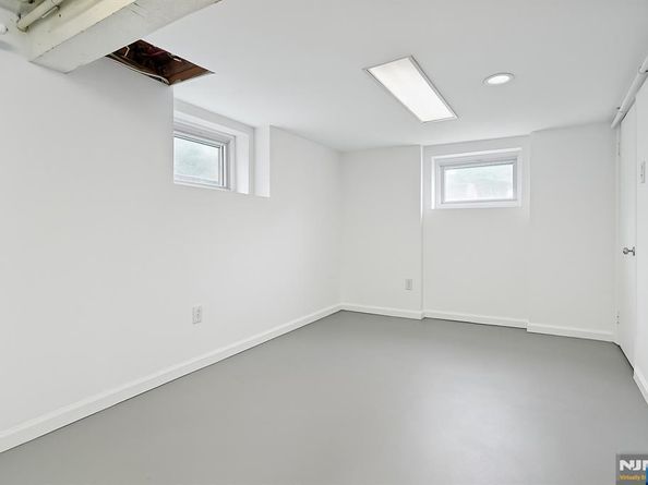 800 Grand Avenue, Leonia NJ 07605