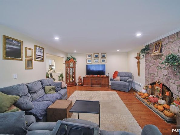 1003 Cumbermeade Road, Fort Lee NJ 07024