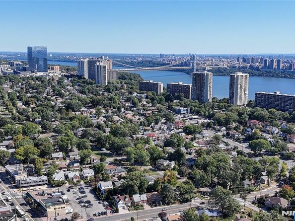 10 Plateau Avenue, Fort Lee NJ 07024