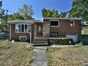 10 Plateau Avenue, Fort Lee NJ 07024