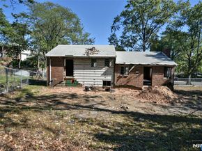 10 Plateau Avenue, Fort Lee NJ 07024