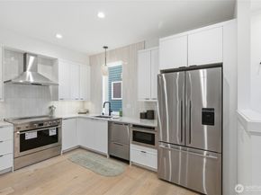 6509 19th Avenue NW, Seattle WA 98117