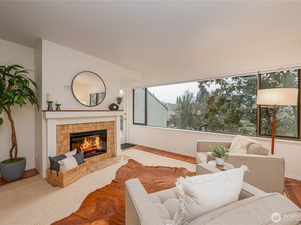 6536 Park Point Lane NE, Seattle WA 98115