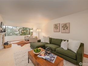 6536 Park Point Lane NE, Seattle WA 98115